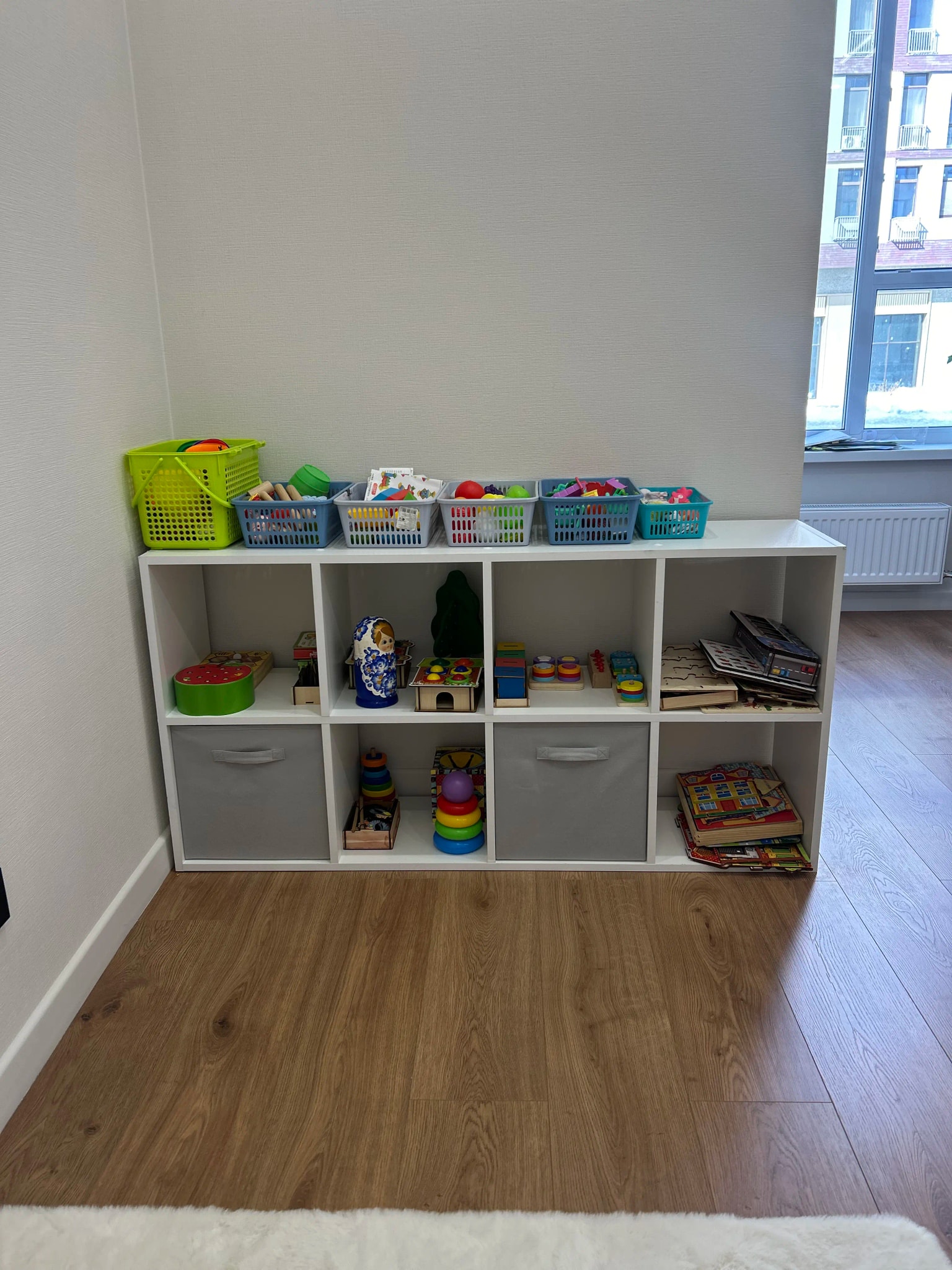 Игровая зона с развивающими материалами в детском центре SkillVille, Астана